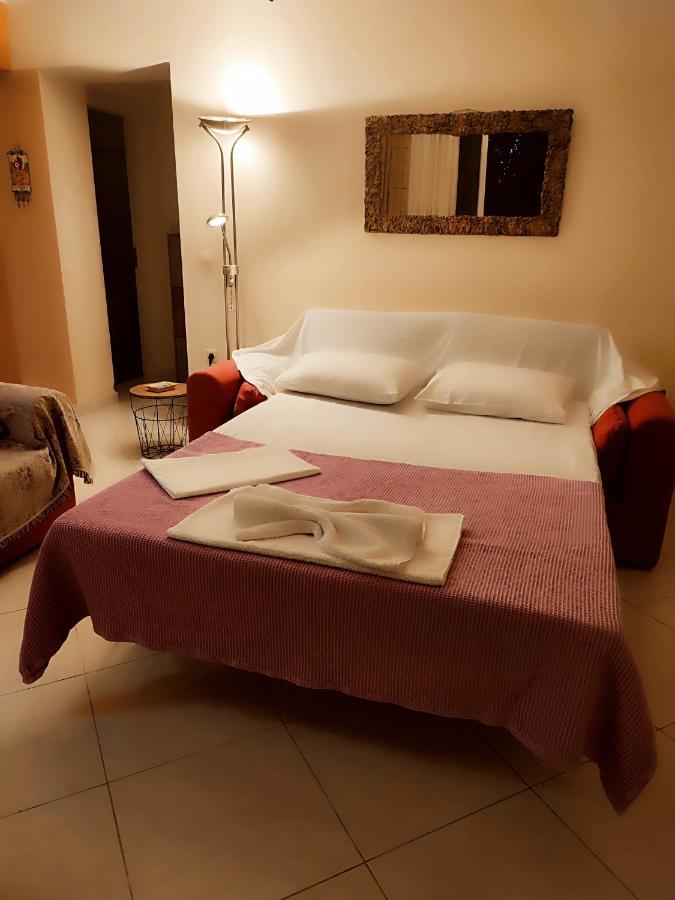 Katerina'S Apartment Cozy And Comfortable Place นาฟปลิโอ ภายนอก รูปภาพ